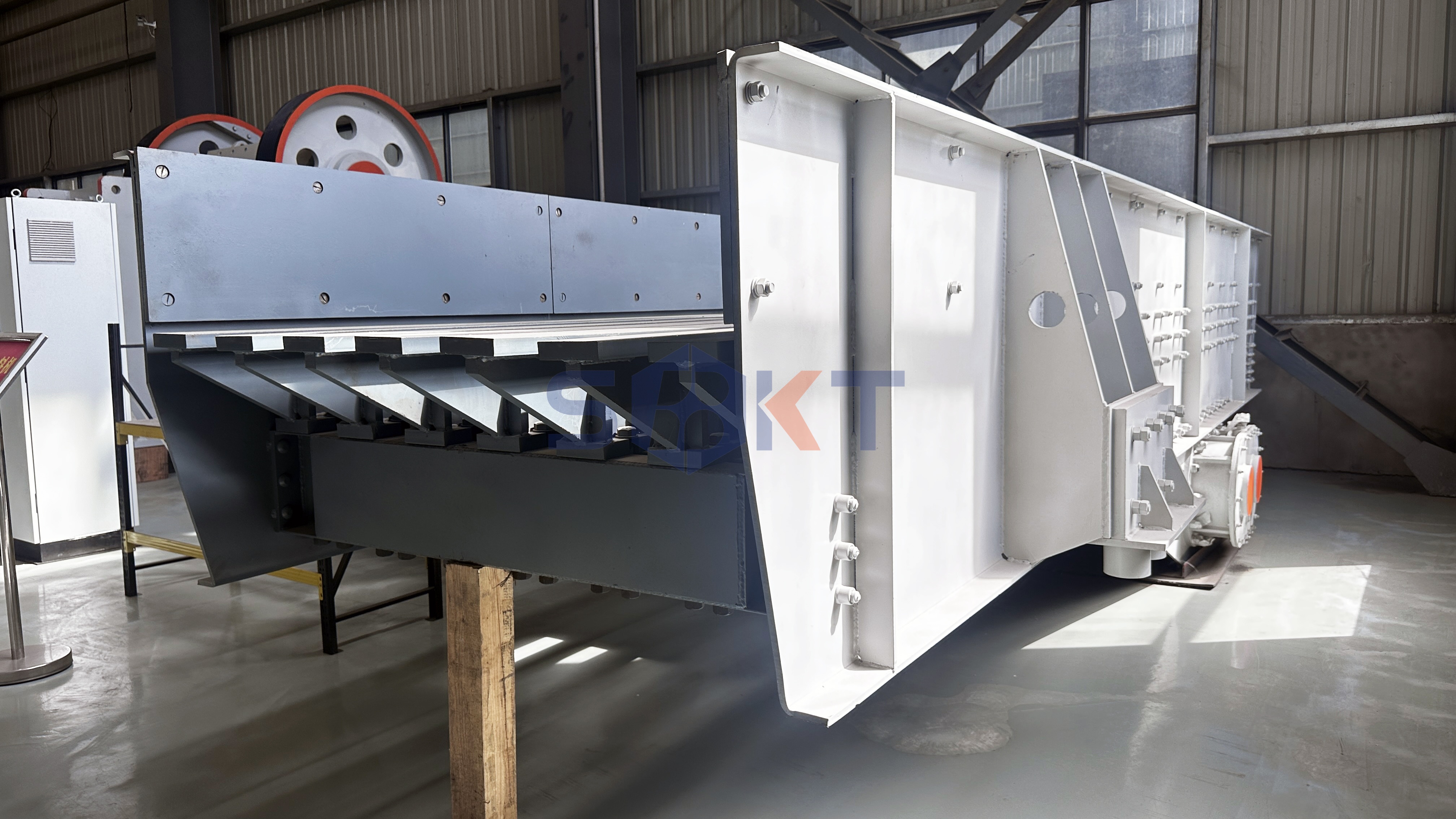 SBKT Vibrating feeder
